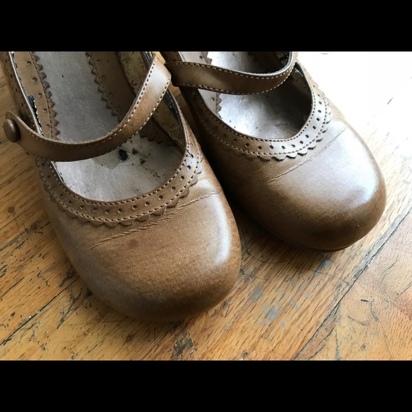 Vallery Mary Jane Heels - Picture 3 of 5